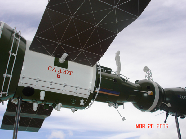 # sm007a Additional images Salyut-6/Soyuz model